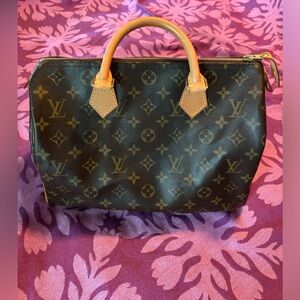 Louis Vuitton Monogram Speedy 30